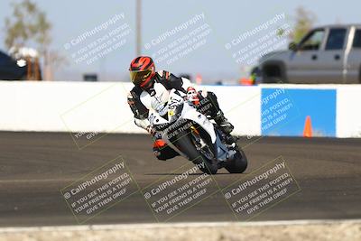 media/Sep-21-2025-TrackDaz (Sun) [[277c75b276]]/C Group/1040am (Turn 1)/
